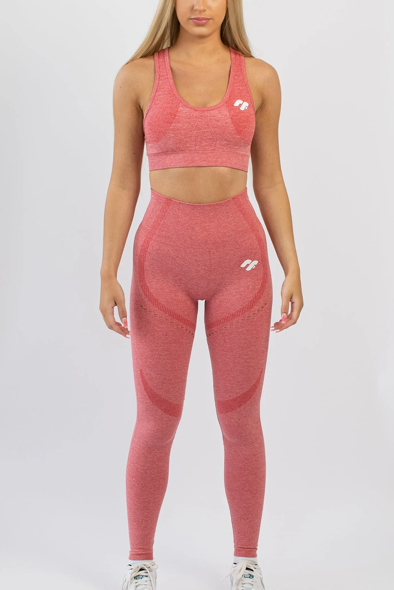 AirFlex Seamless Sports Bra - Red