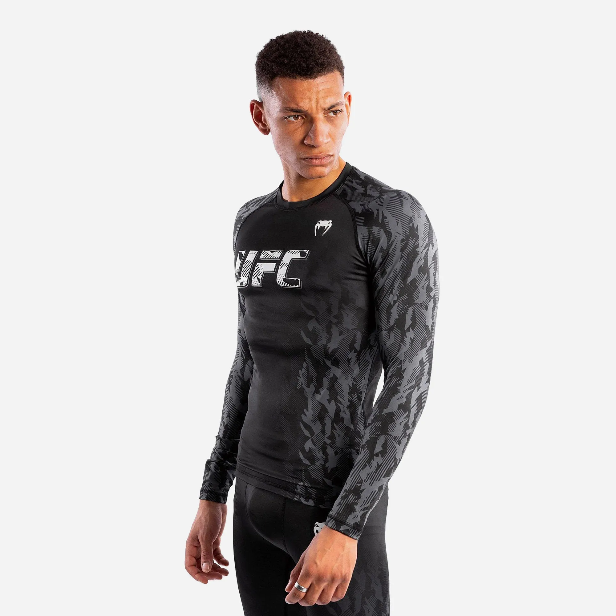 Áo Tay Dài Ôm Thể Thao Nam Venum Official Ufc Fight Week